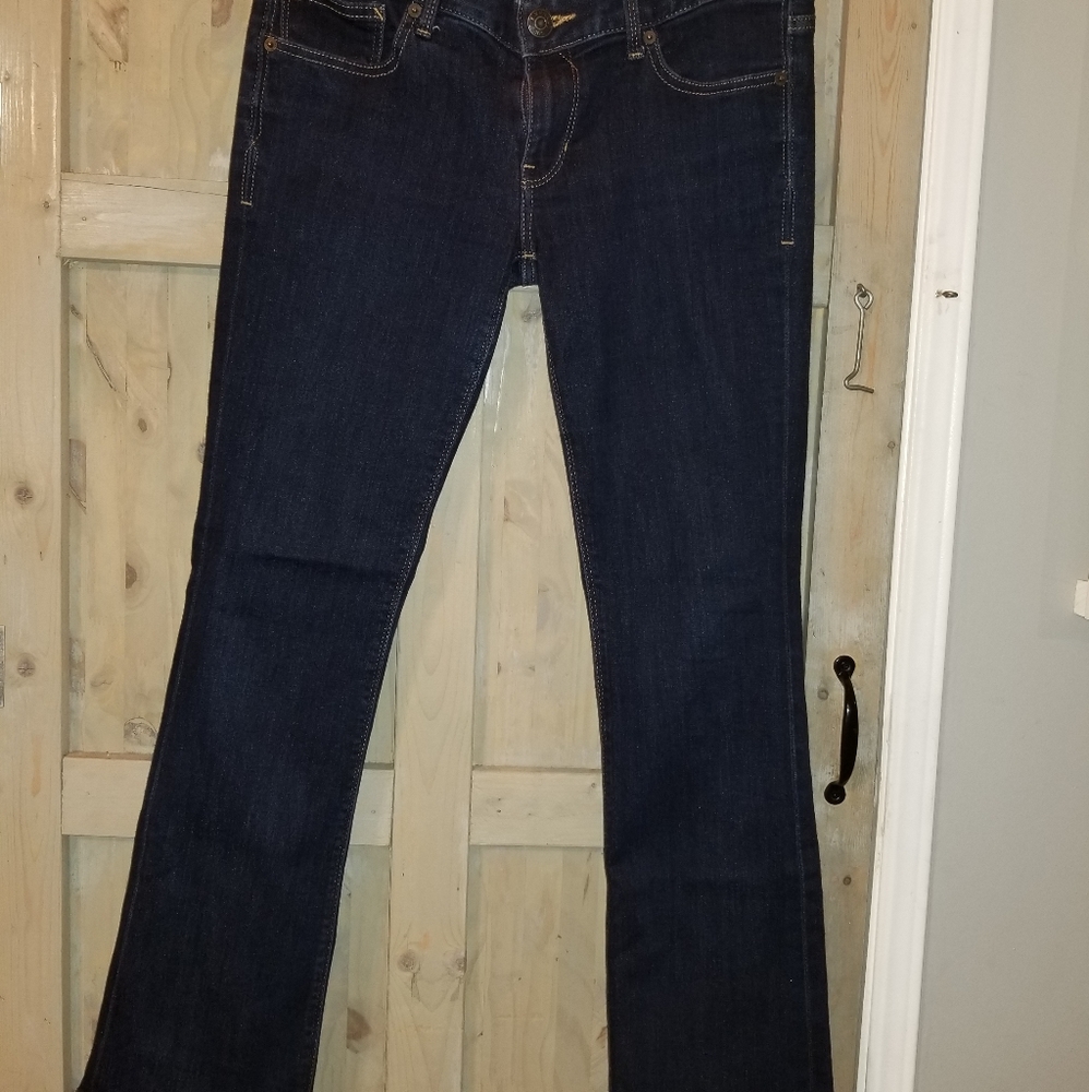 Express Jean's - Picture 3 of 4